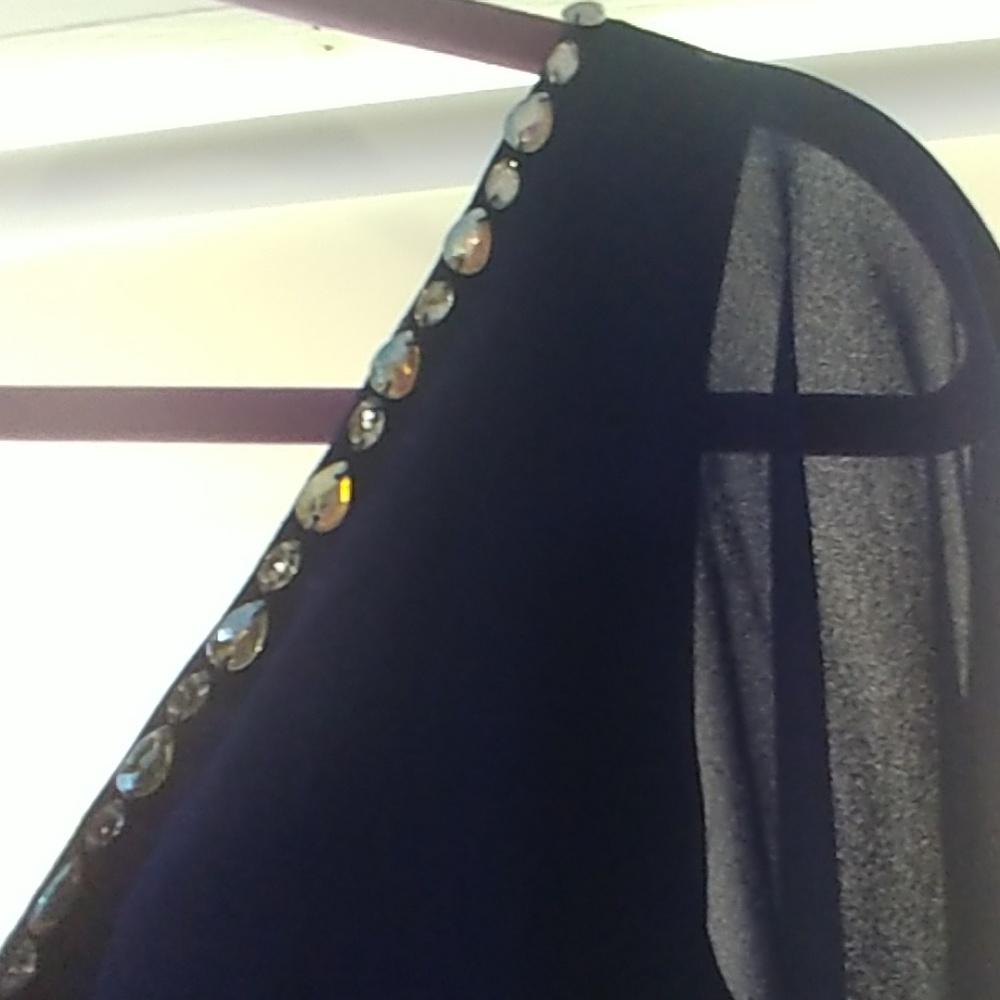 Jumper - Picture 2 of 6